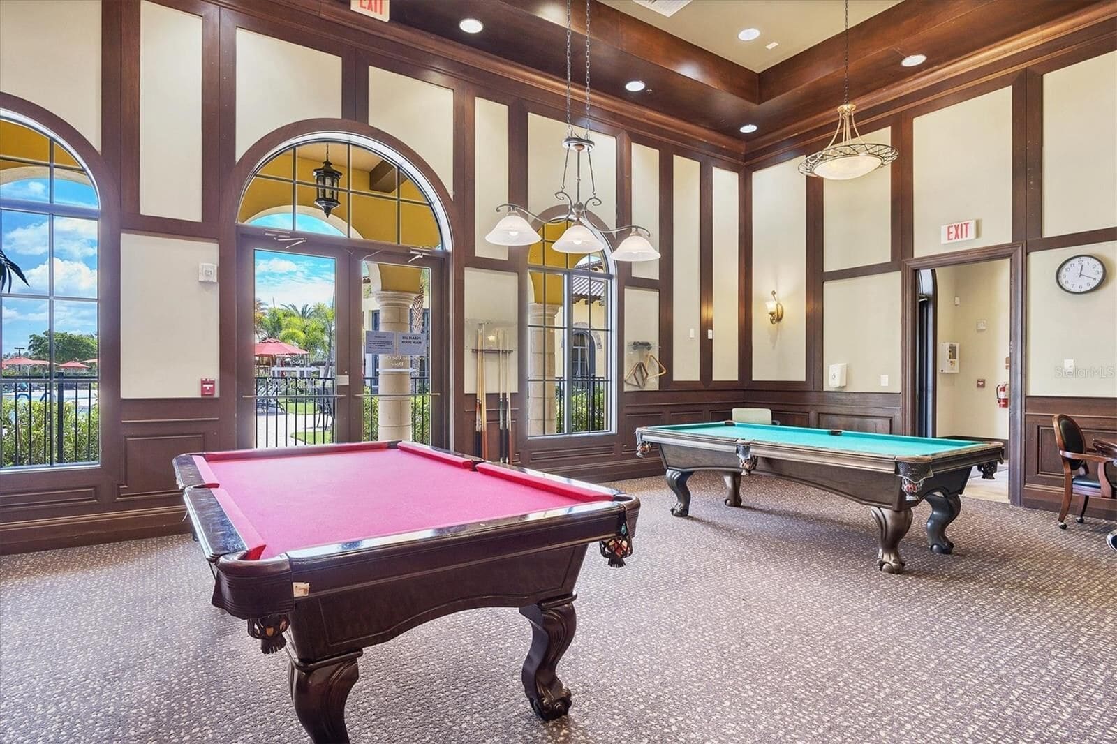 Community billiards room (shared)
