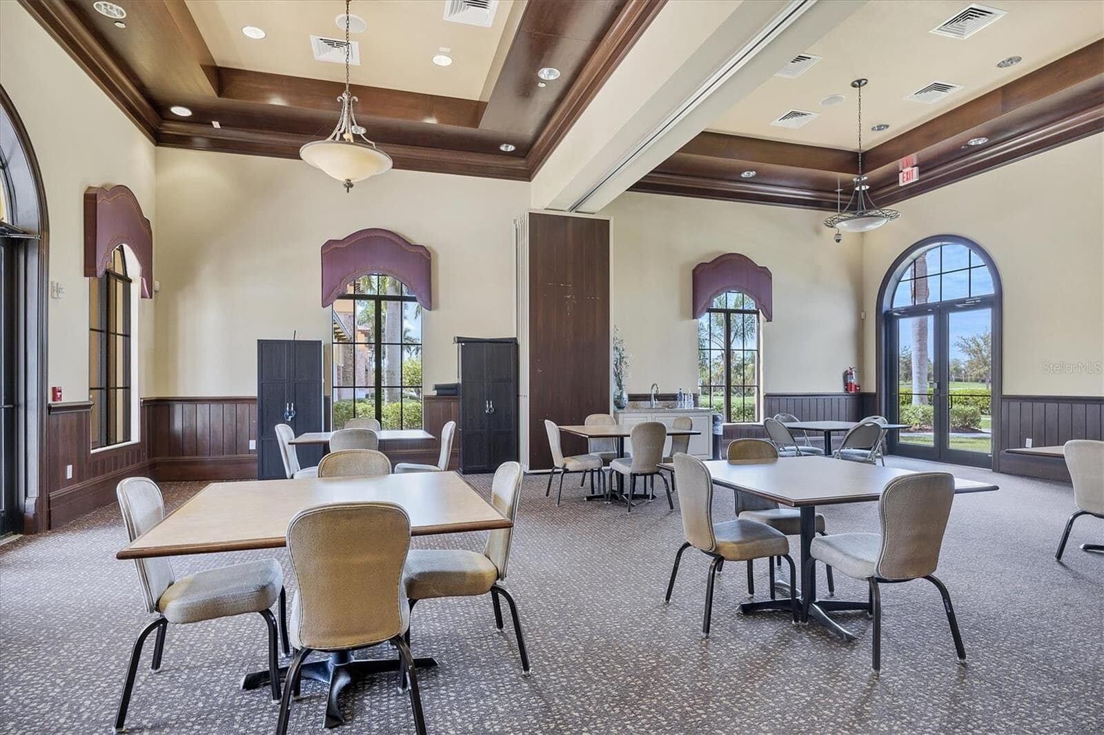 Clubhouse hall with high ceilings (shared)