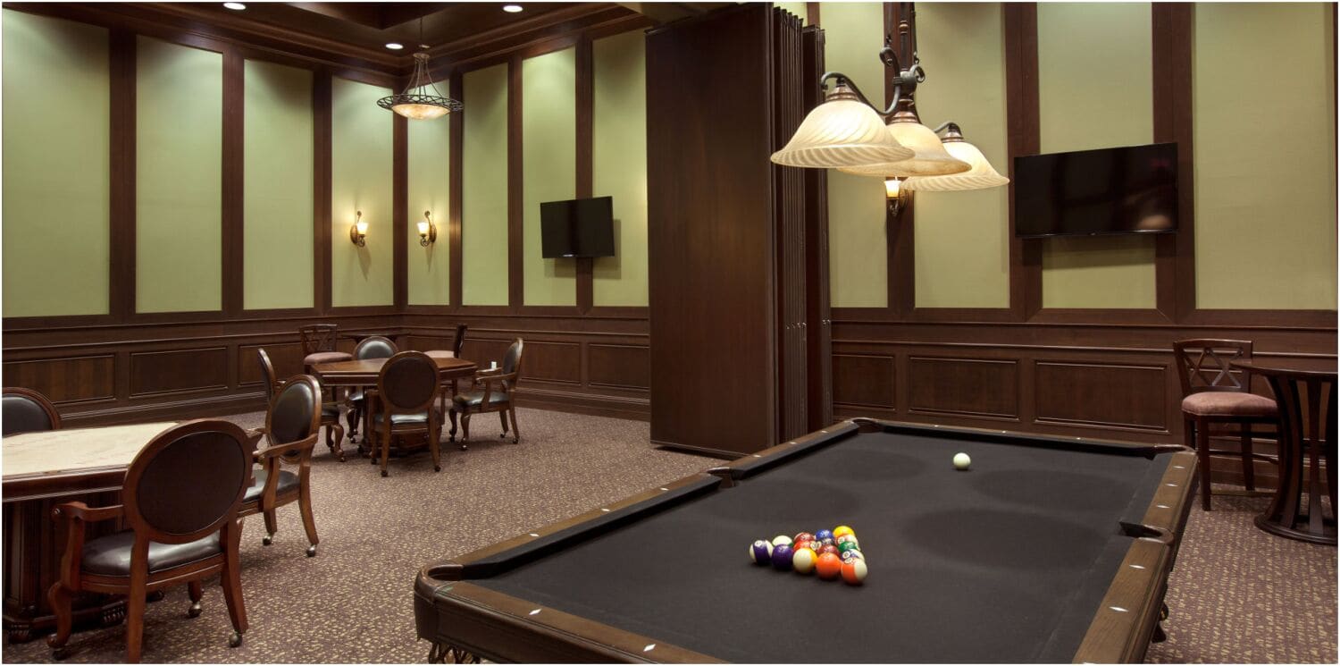 Community billiards room (shared)